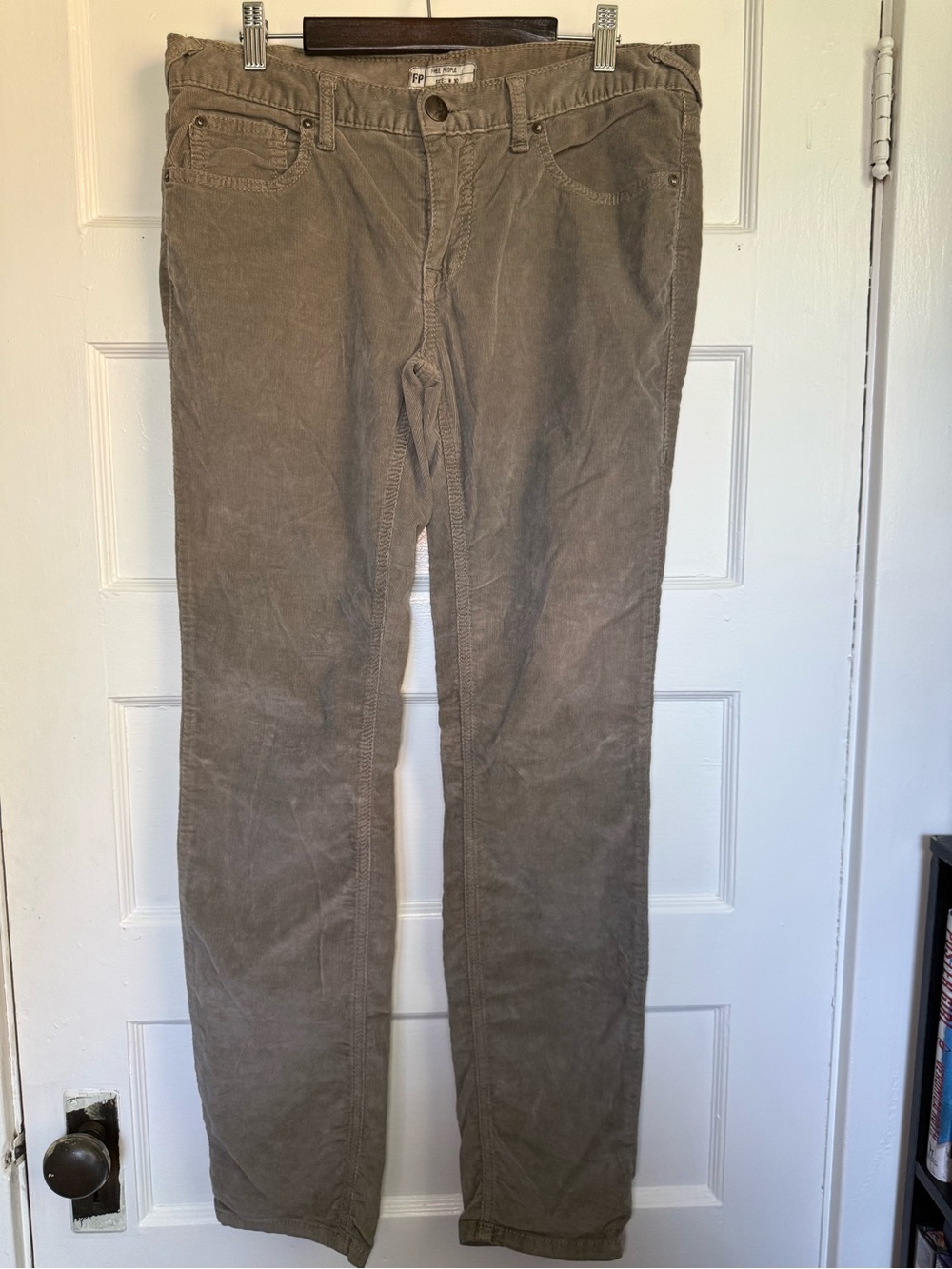 Free People Straight-Leg Corduroy Pants in Taupe Brown Slim Fit Low Rise Boho 30